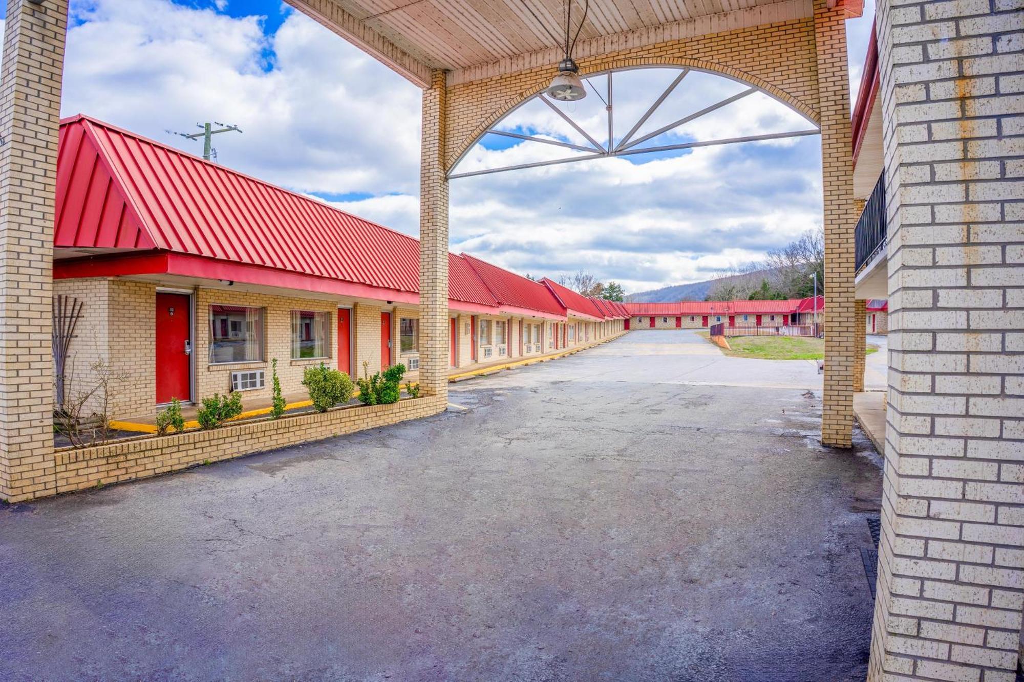 Motel Ozark Junction Mountain View By Oyo Extérieur photo