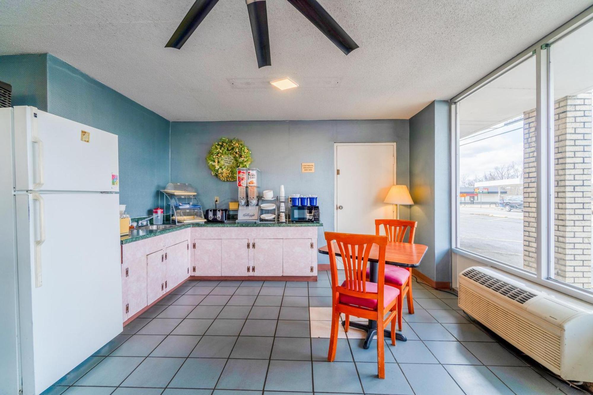 Motel Ozark Junction Mountain View By Oyo Extérieur photo
