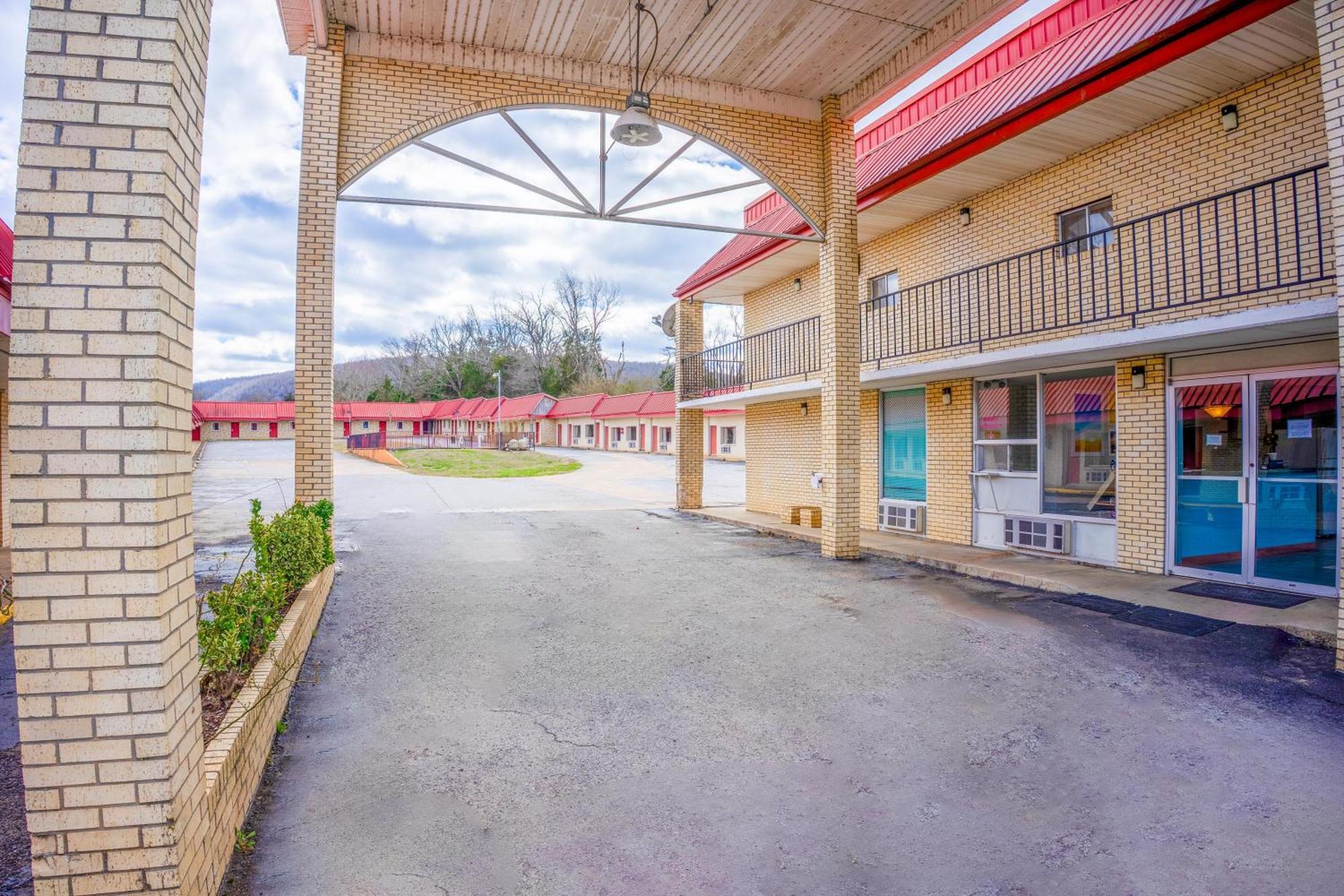 Motel Ozark Junction Mountain View By Oyo Extérieur photo