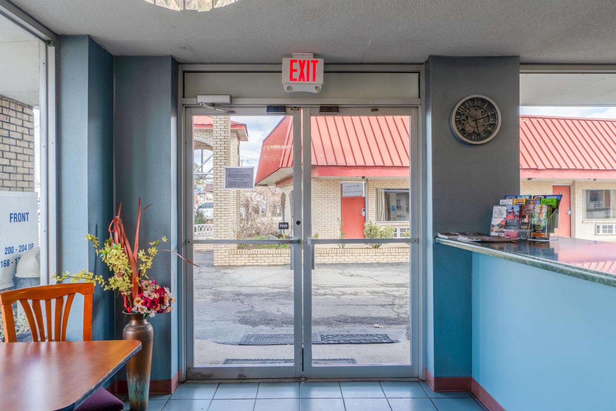 Motel Ozark Junction Mountain View By Oyo Extérieur photo