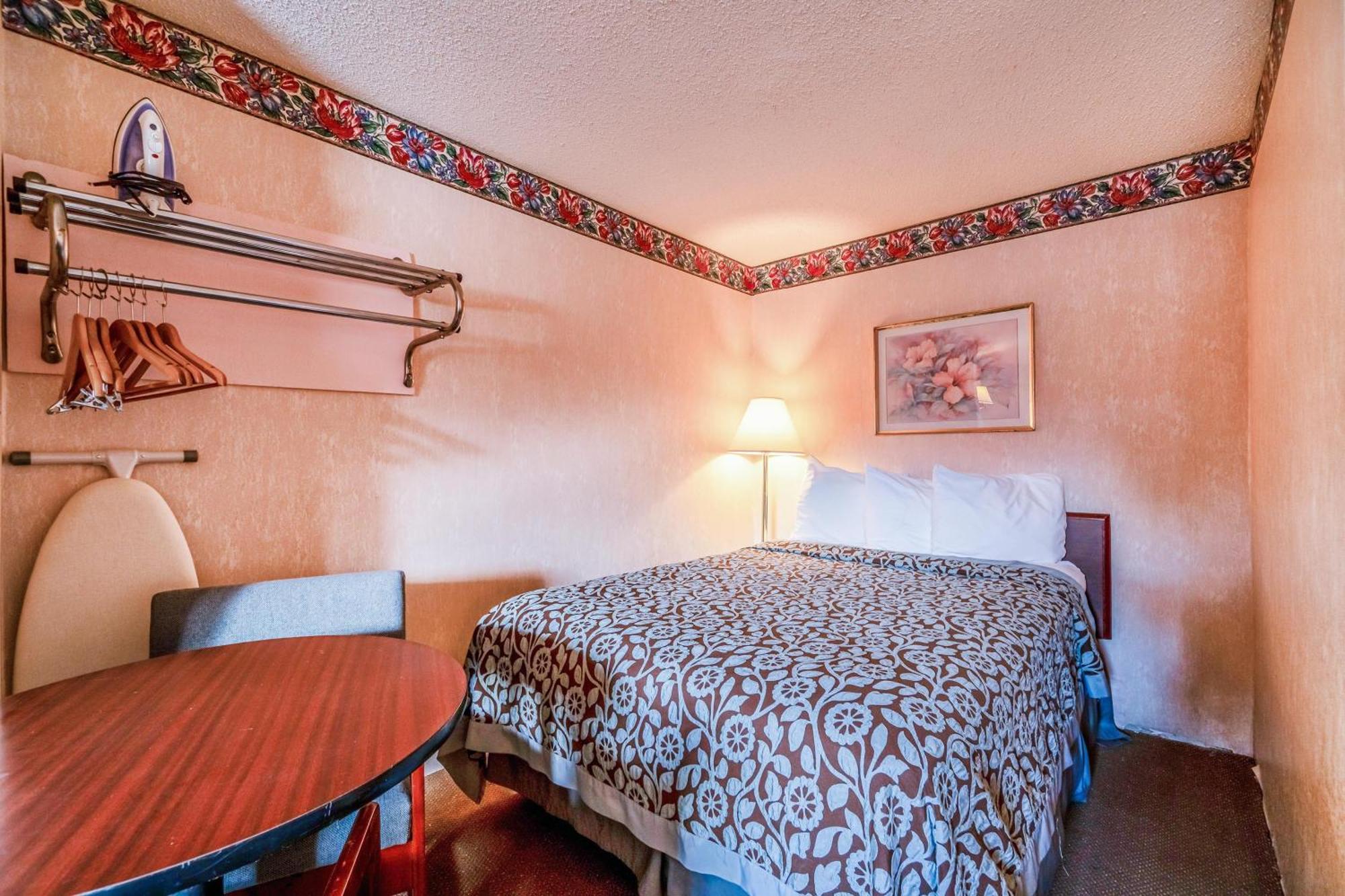 Motel Ozark Junction Mountain View By Oyo Extérieur photo