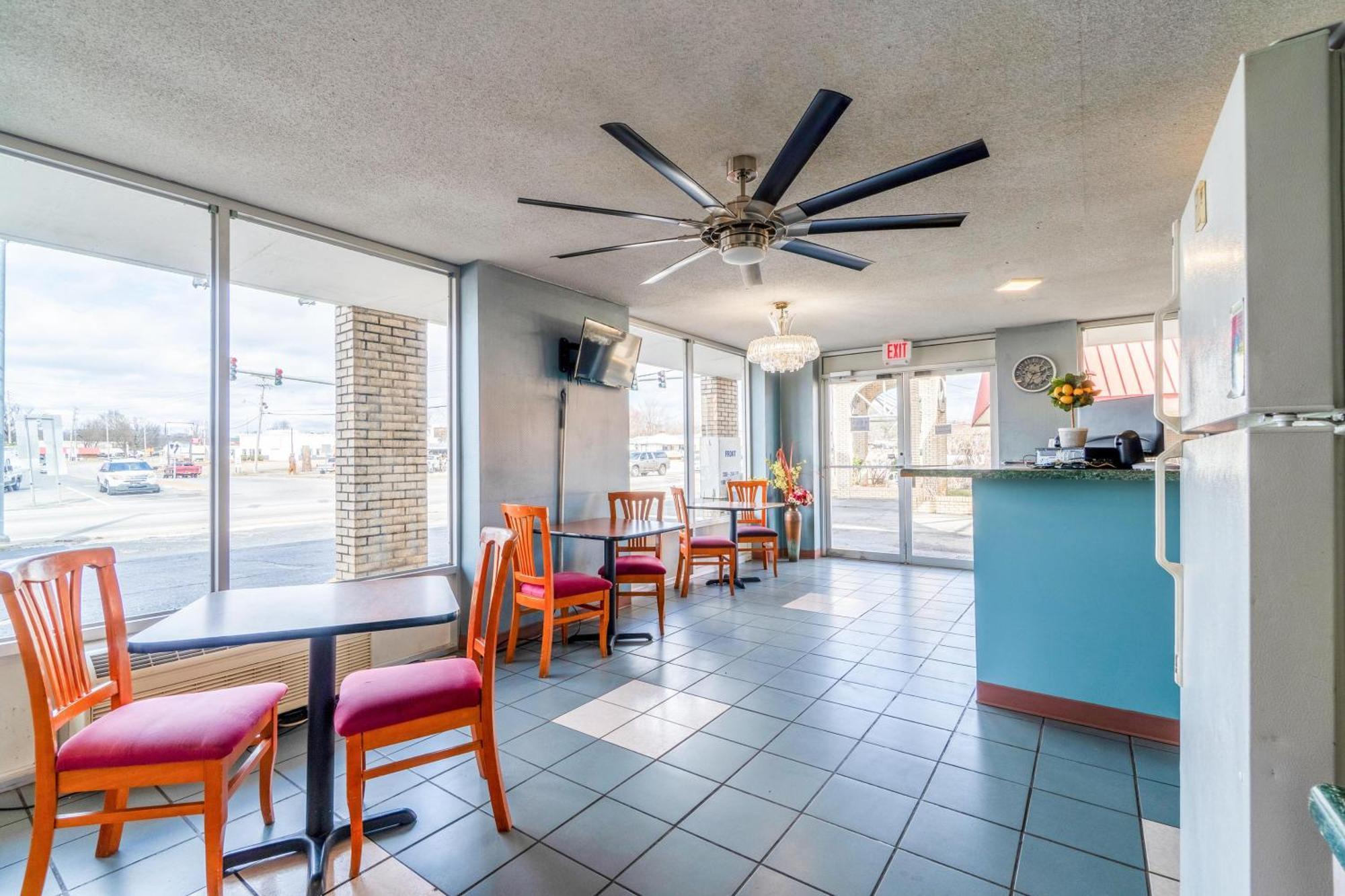 Motel Ozark Junction Mountain View By Oyo Extérieur photo