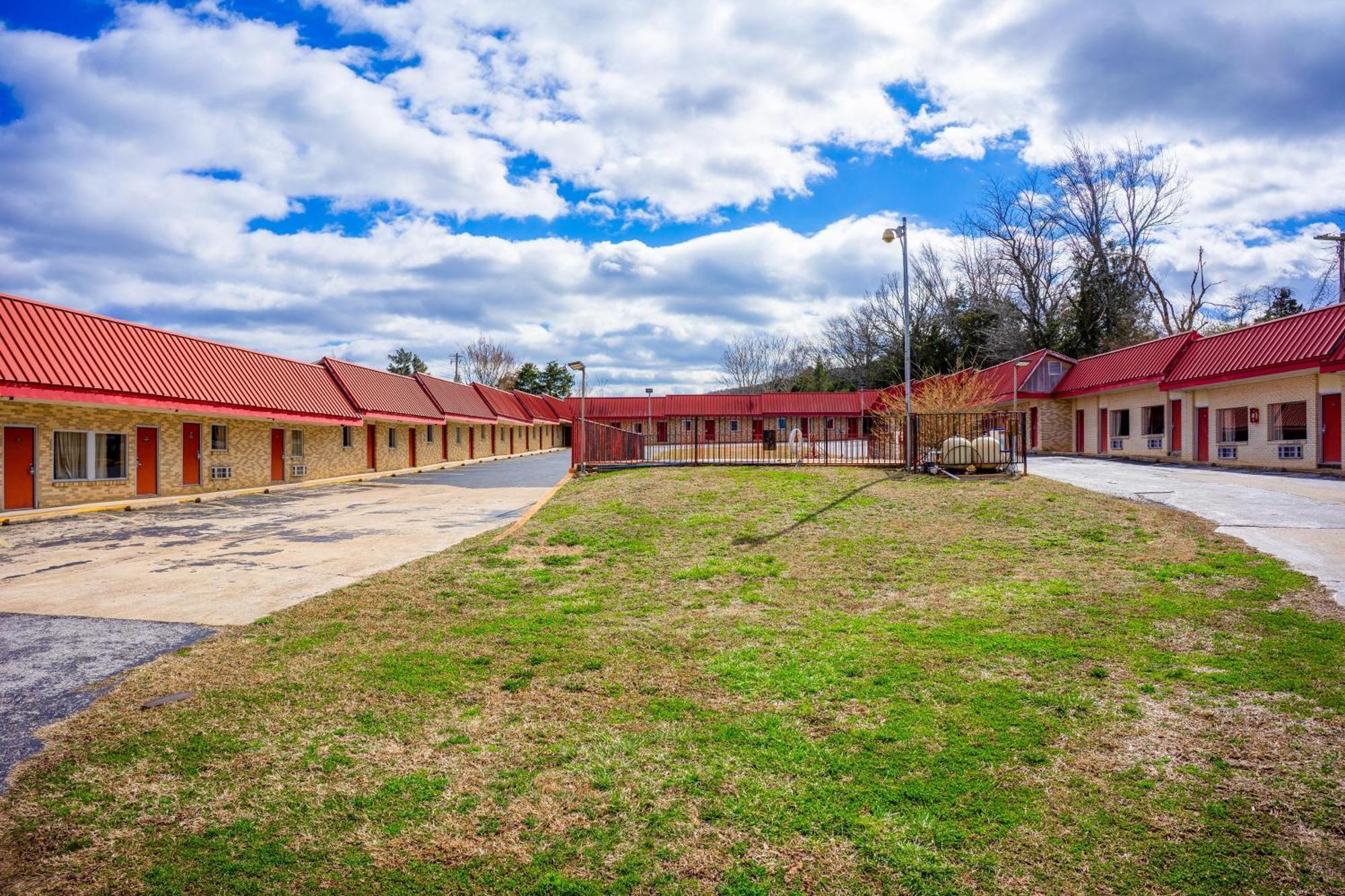 Motel Ozark Junction Mountain View By Oyo Extérieur photo