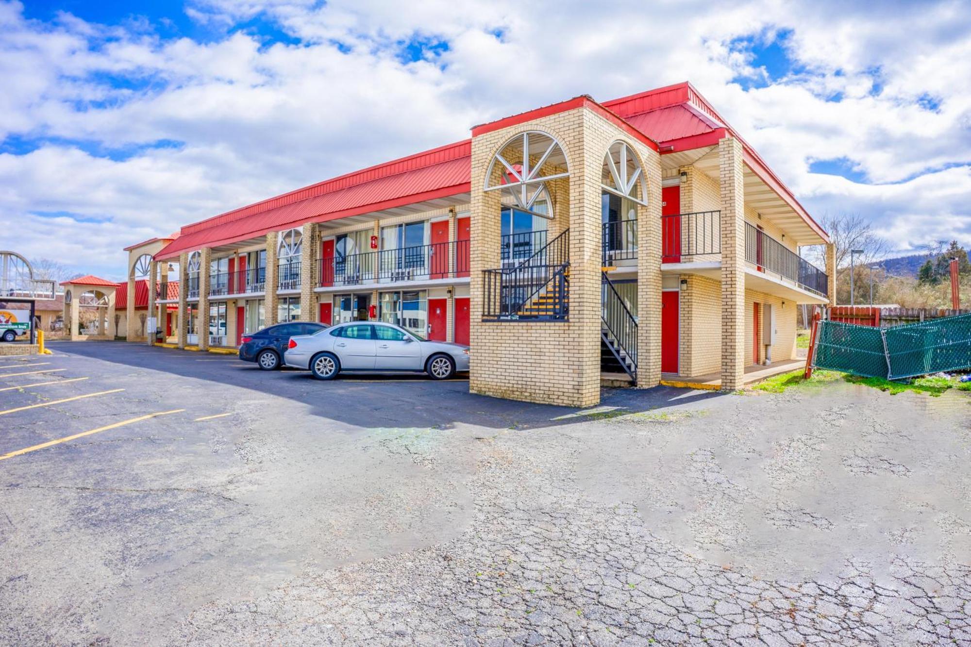 Motel Ozark Junction Mountain View By Oyo Extérieur photo