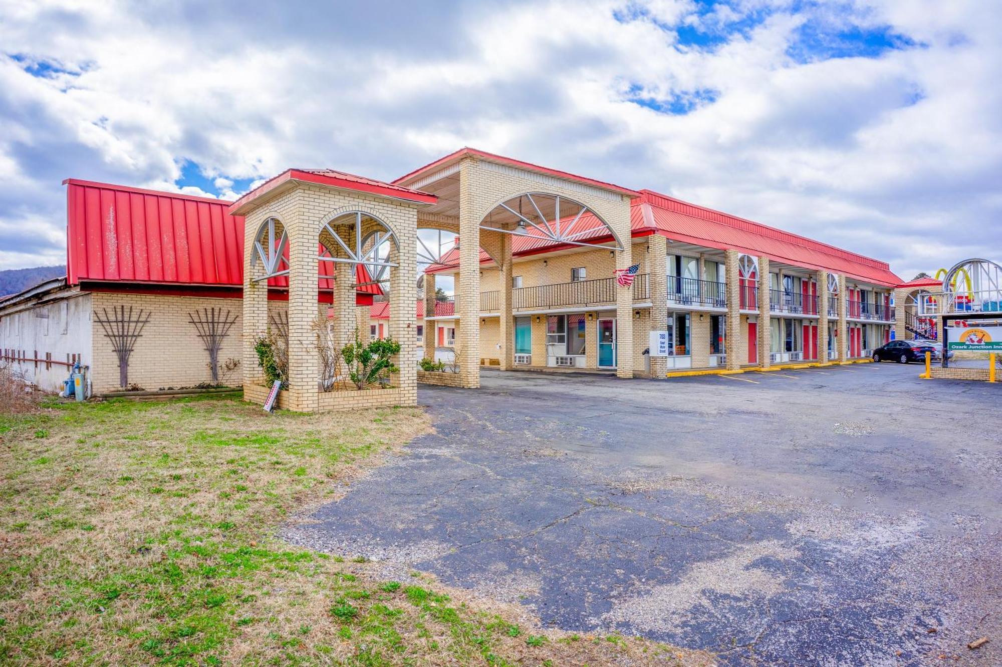 Motel Ozark Junction Mountain View By Oyo Extérieur photo